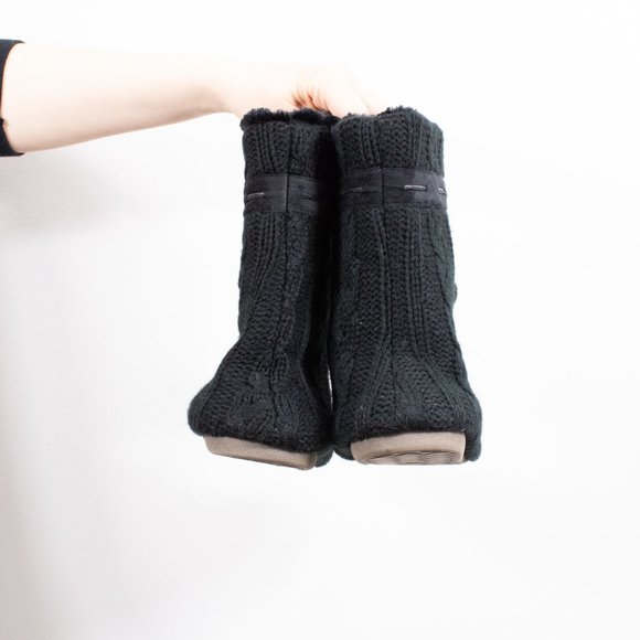 *Patti G Black Slipper Booties - Picture 4 of 7